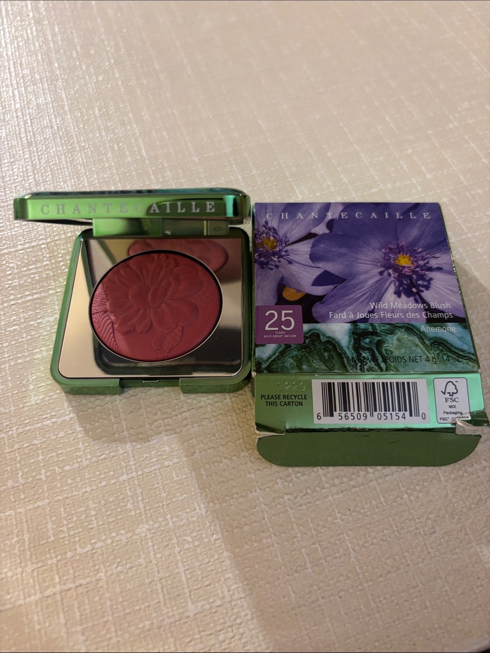 Chantecaille Blush wild meadows 25 Anemone)